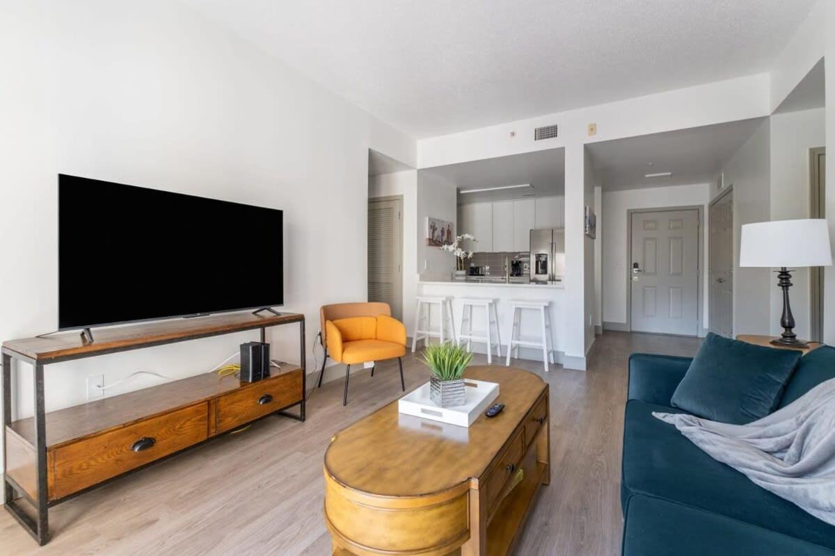 4B 2Ba Luxury Central Apartment With Gym 샬럿 외부 사진