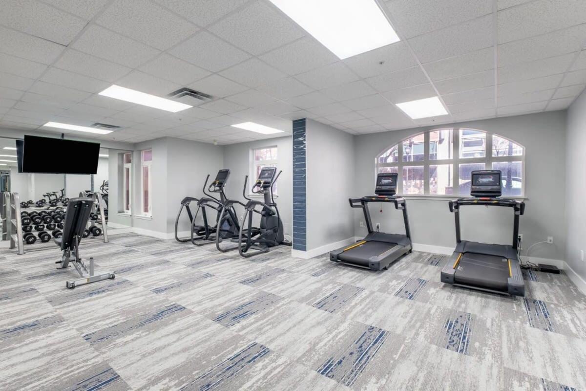 4B 2Ba Luxury Central Apartment With Gym 샬럿 외부 사진